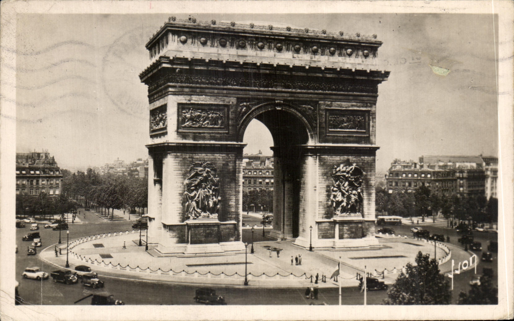 CPA Paris mientras que da un paseo Arc De Triomphe de I Etoile
