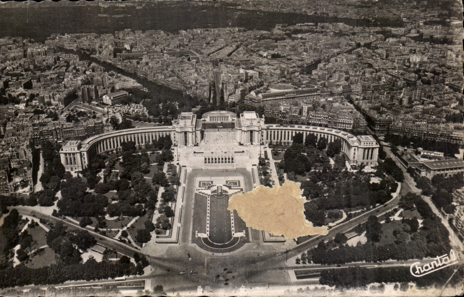 CPA Paris Vue Panoramique vers le Palais de Chaillot