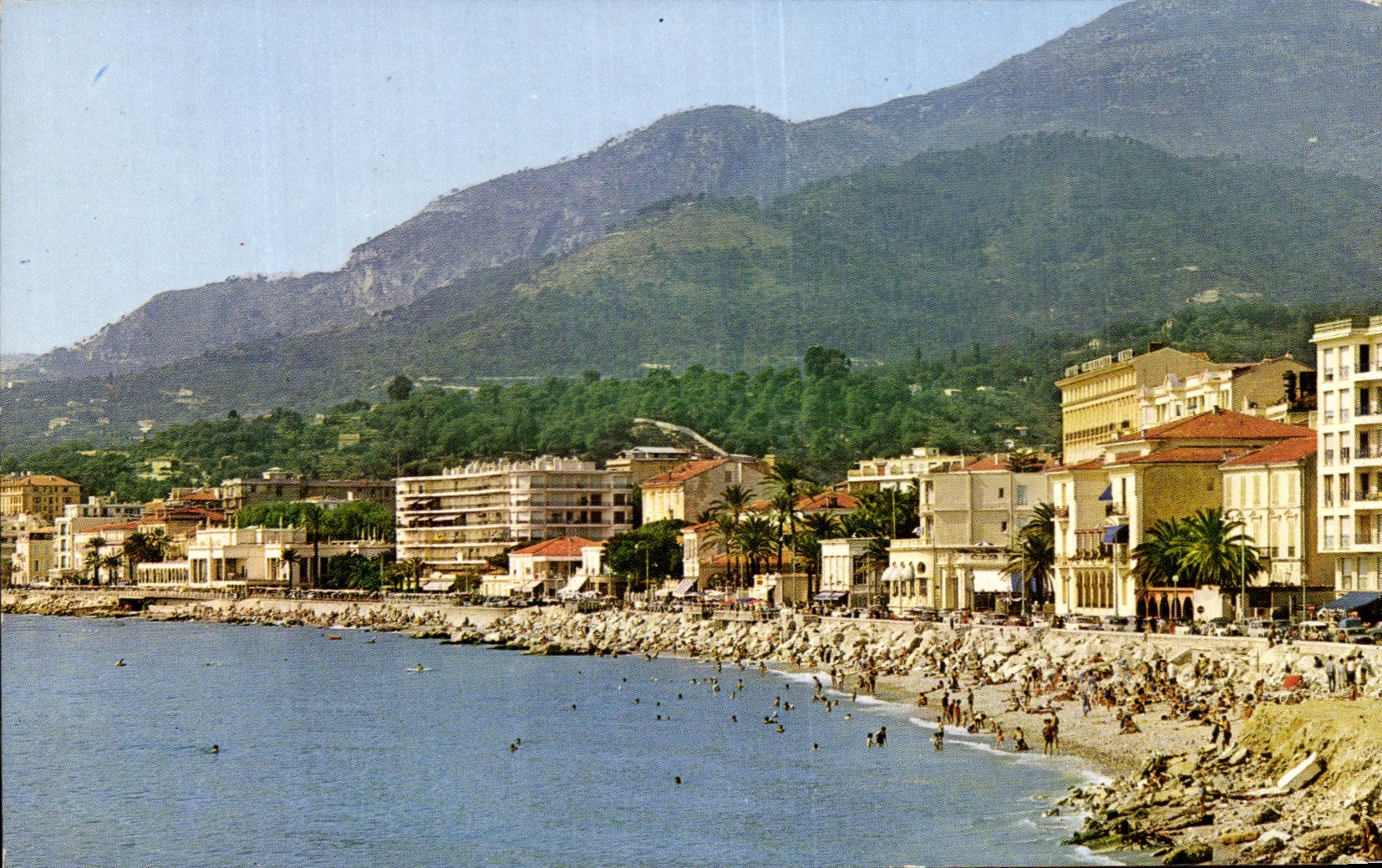CPA Menton Une Plage Vers Carnoles
