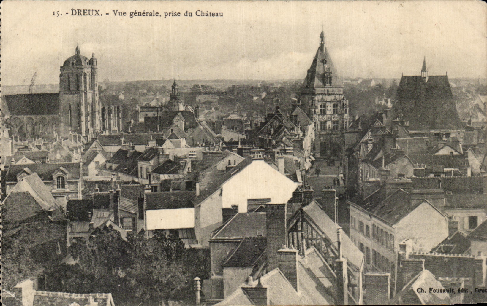 Opinion de CPA Dreux tomada del castillo