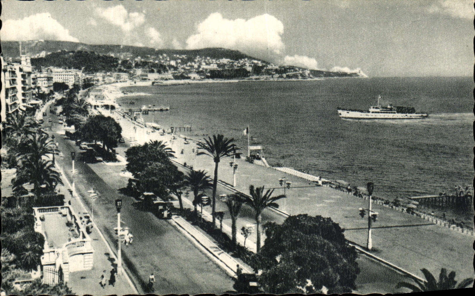 CPA Nice the walk of the English the Biron Mount and the boat cruising Gallus