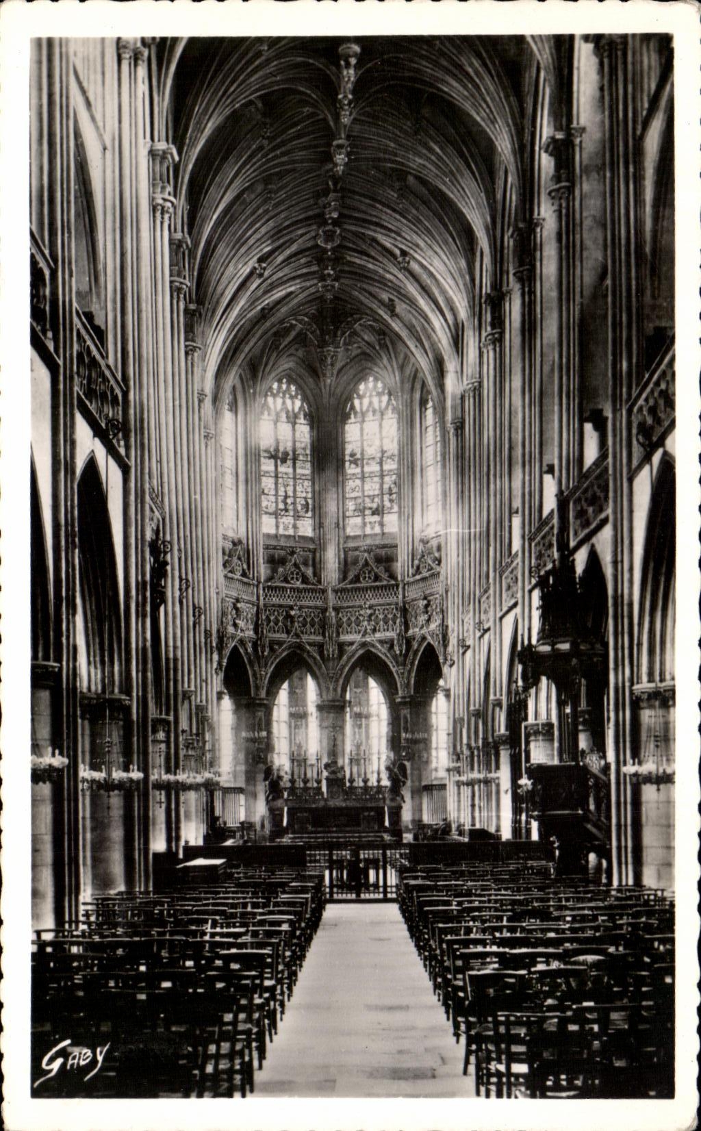 CPSM Interior Caen of I' Eglise Saint Pierre