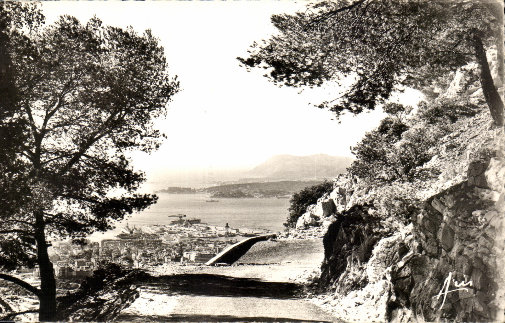 CPA Dimensions Toulon Azure the Cornice of Faron