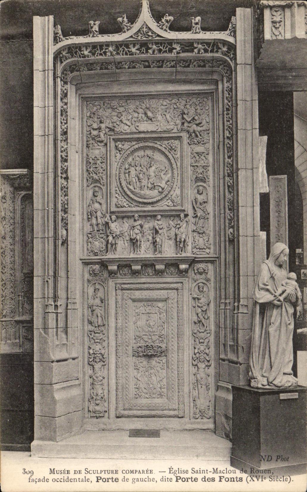 CPA Rouen Musee De Sculpture Comparee Eglise Saint maclou carries font