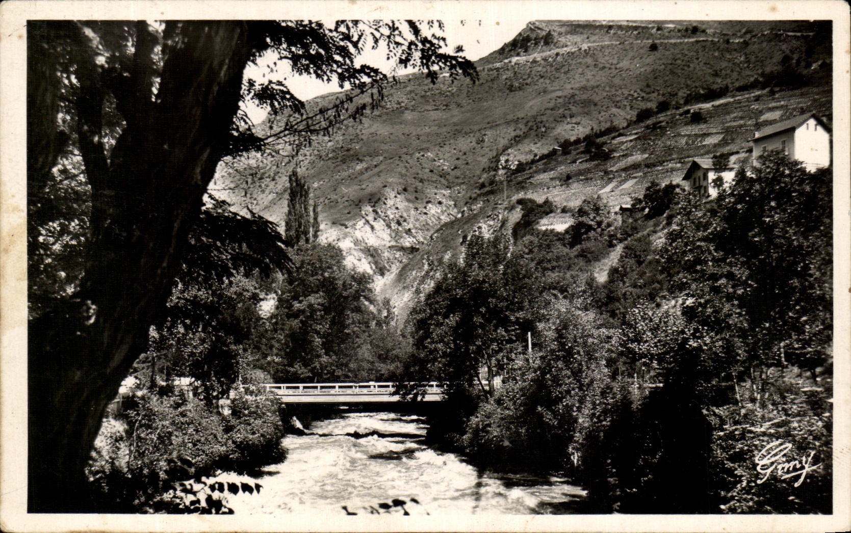 CPA La Savoie Pittoresque Brides Les Bains Le Doron et le Pont Chamberlain