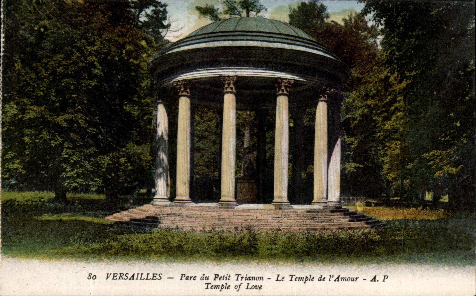 CPA Versailles Parc du Petit Trianon Le Temple de I'Amour