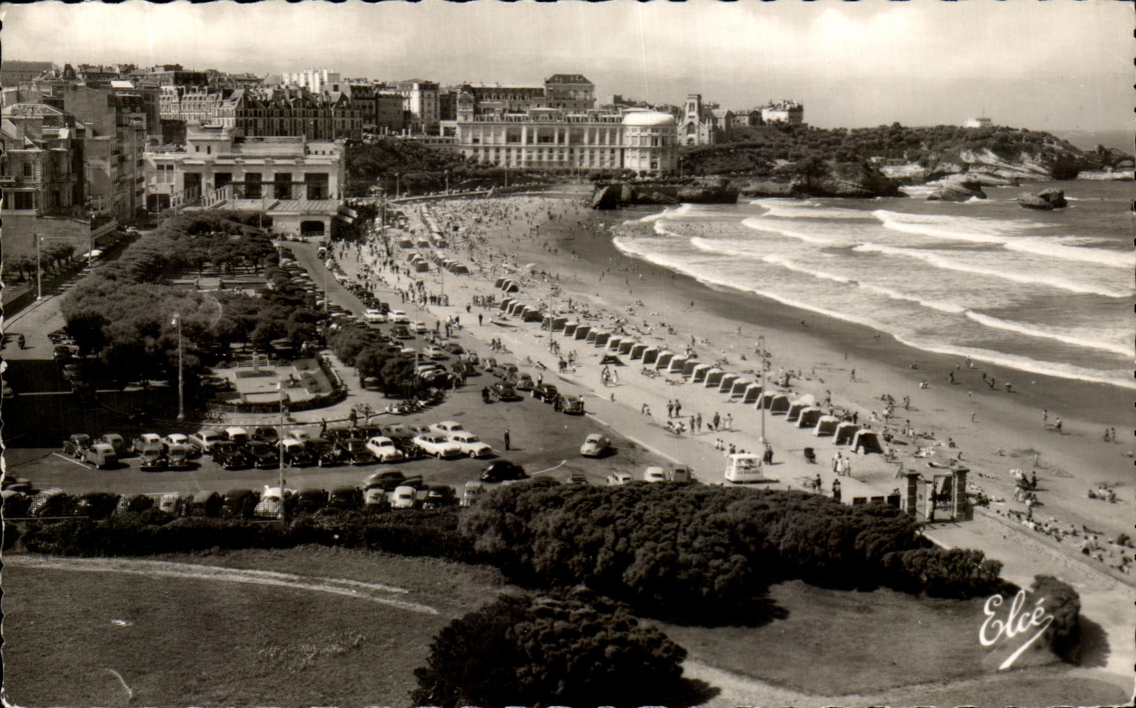 CPA Biarritz Les Jardins et la Grande Plage