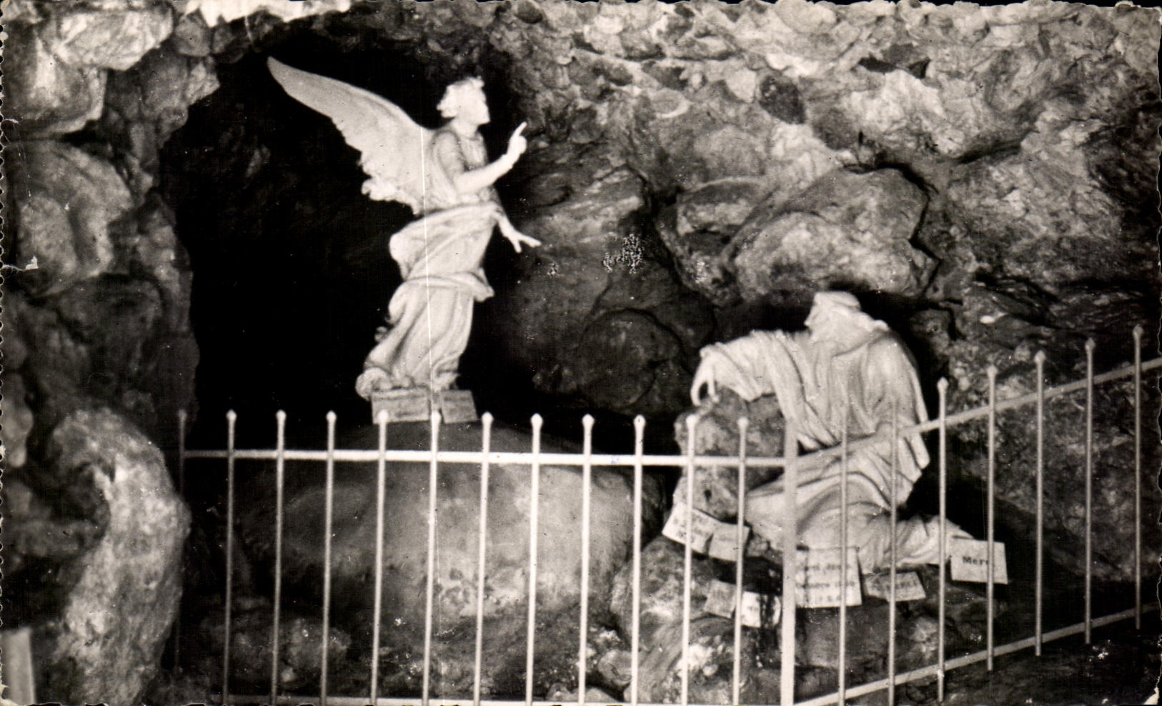 CPA Calvaire De Bridge Castle la cueva de la angustia