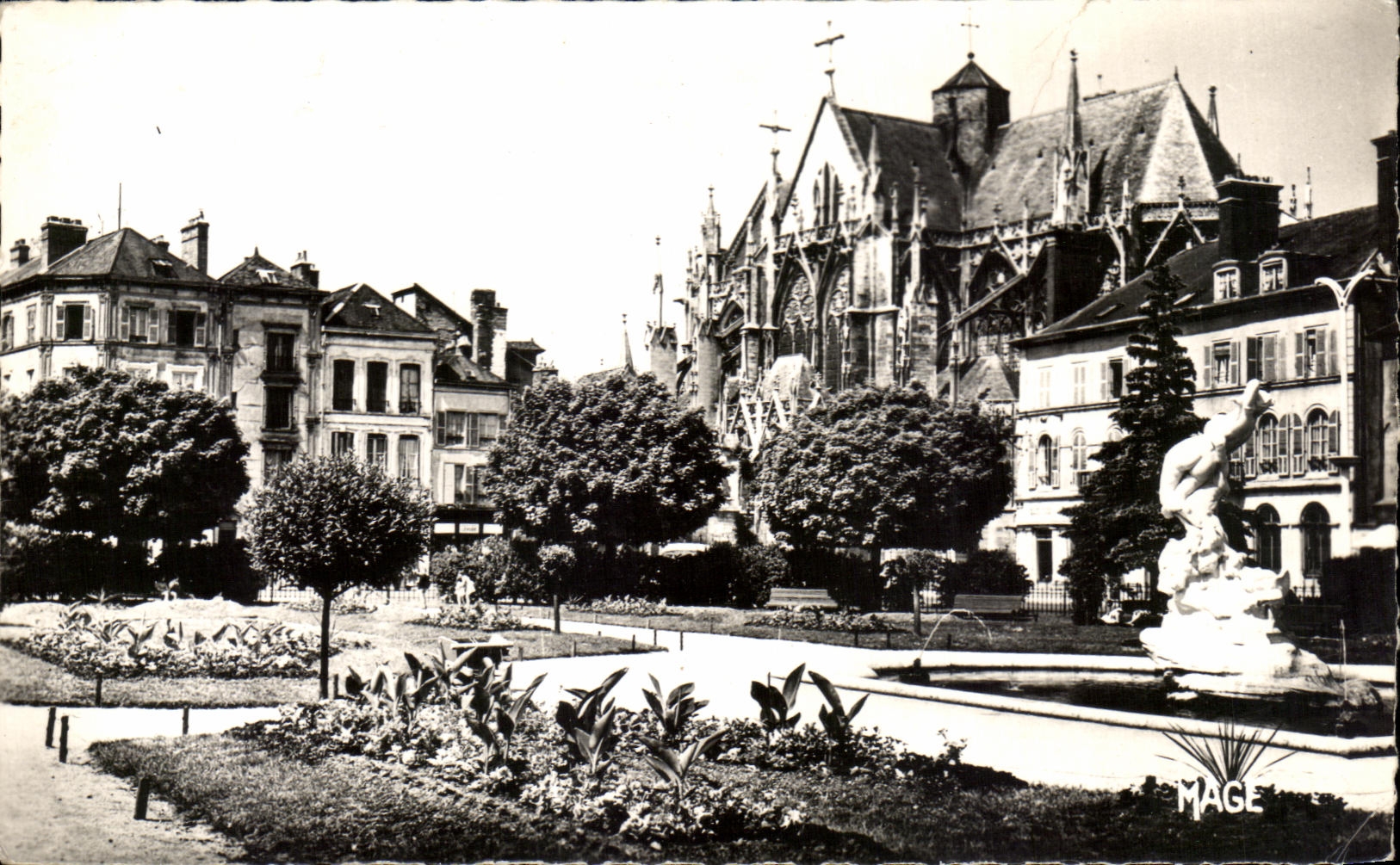 CPA Troyes the Church St Urbain Park of the Prefecture