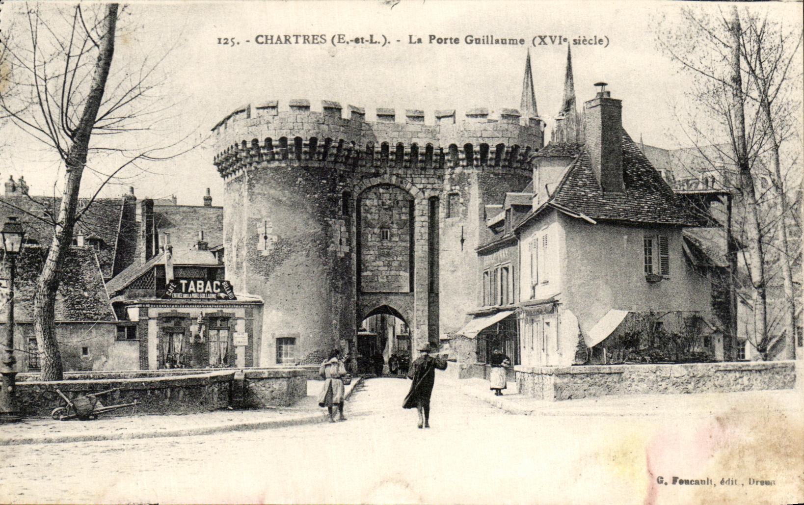 CPA Chartres La Porte Guillaume Tabac