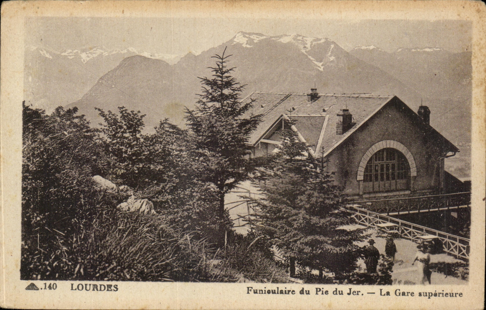 CPA Lourdes Funiculaire du Pic du Jer La Gare superieure