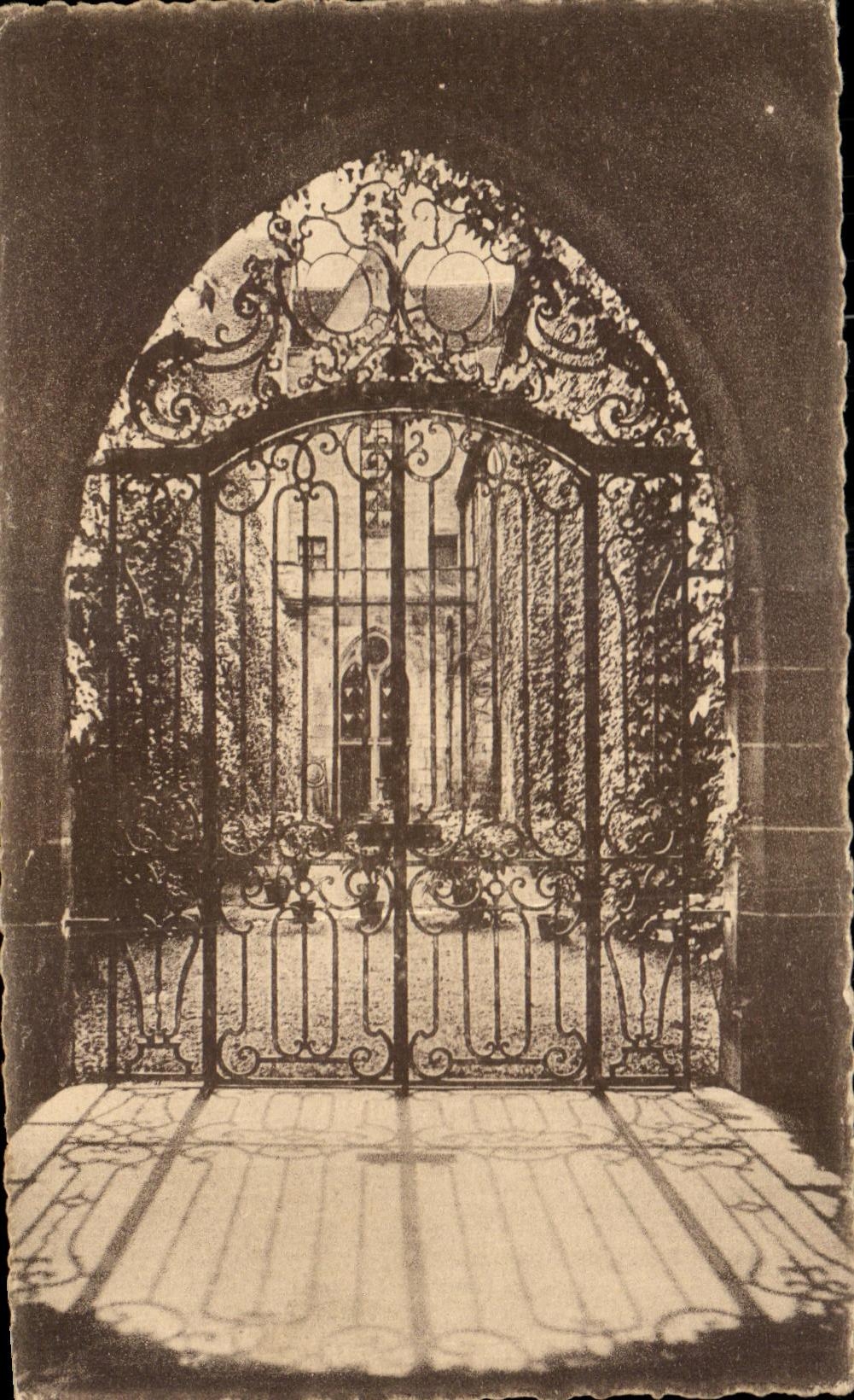 Abadia de CPA de Royaument Asnieres en la corte de Oise de la casa de los anfitriones