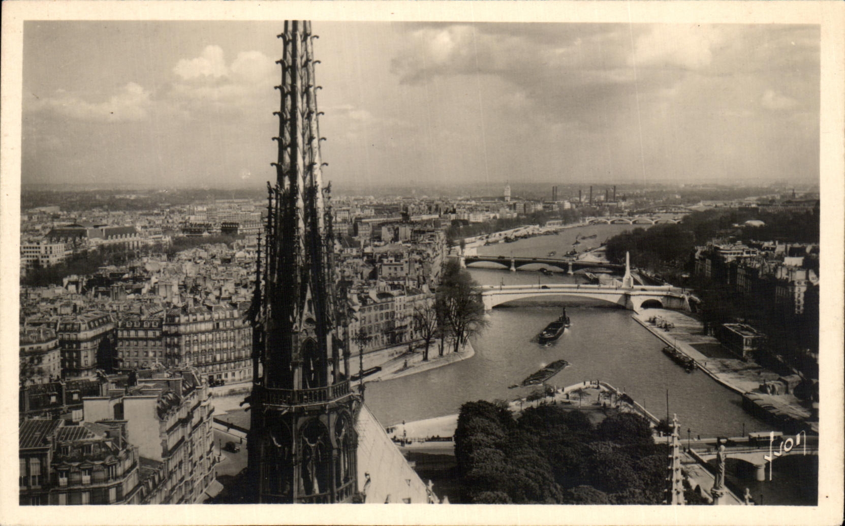 CPA Paris While Strolling Panoramic View Taken Our Lady