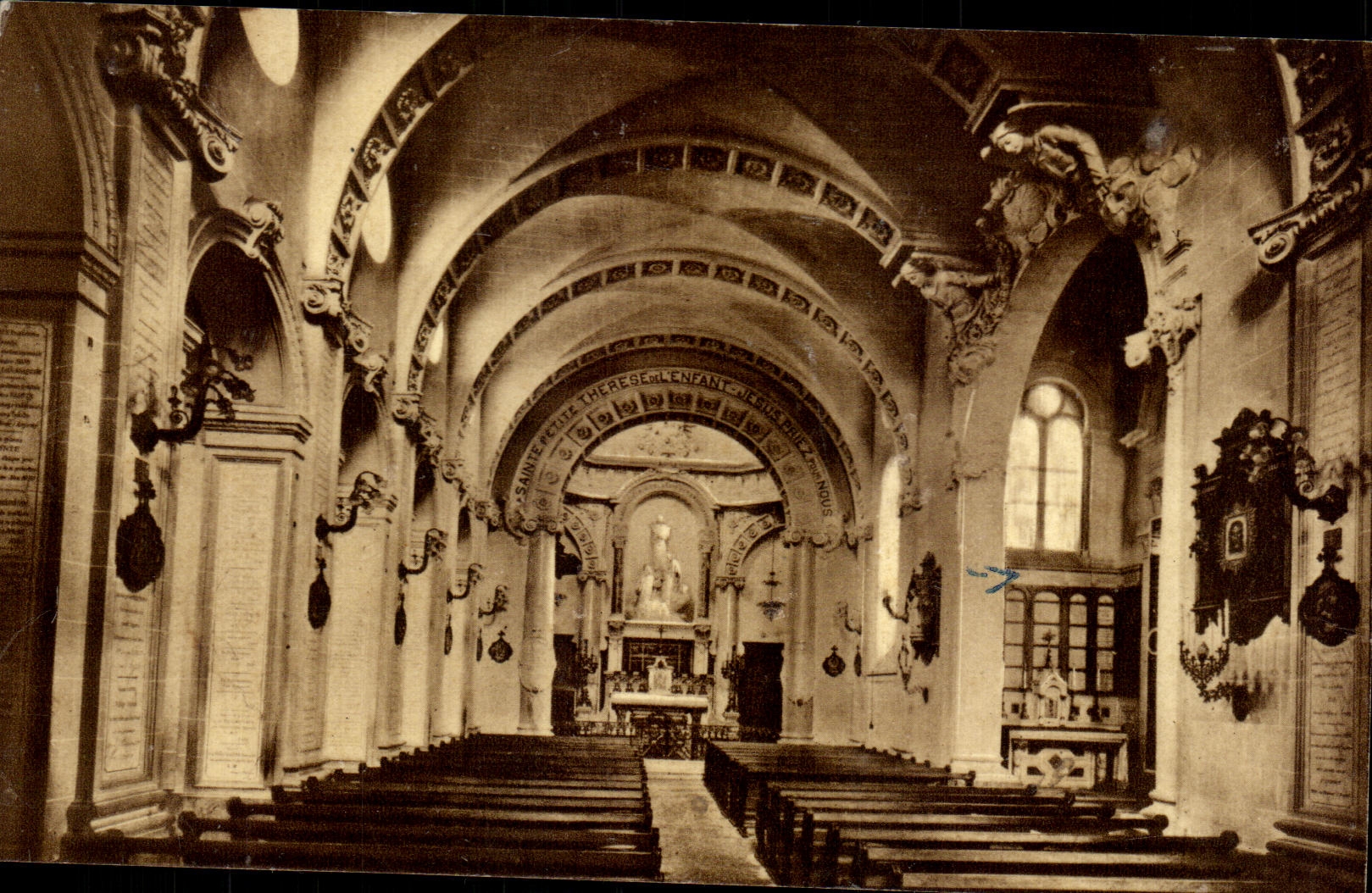 CPA Chapelle Des Carmelites De Lisieux