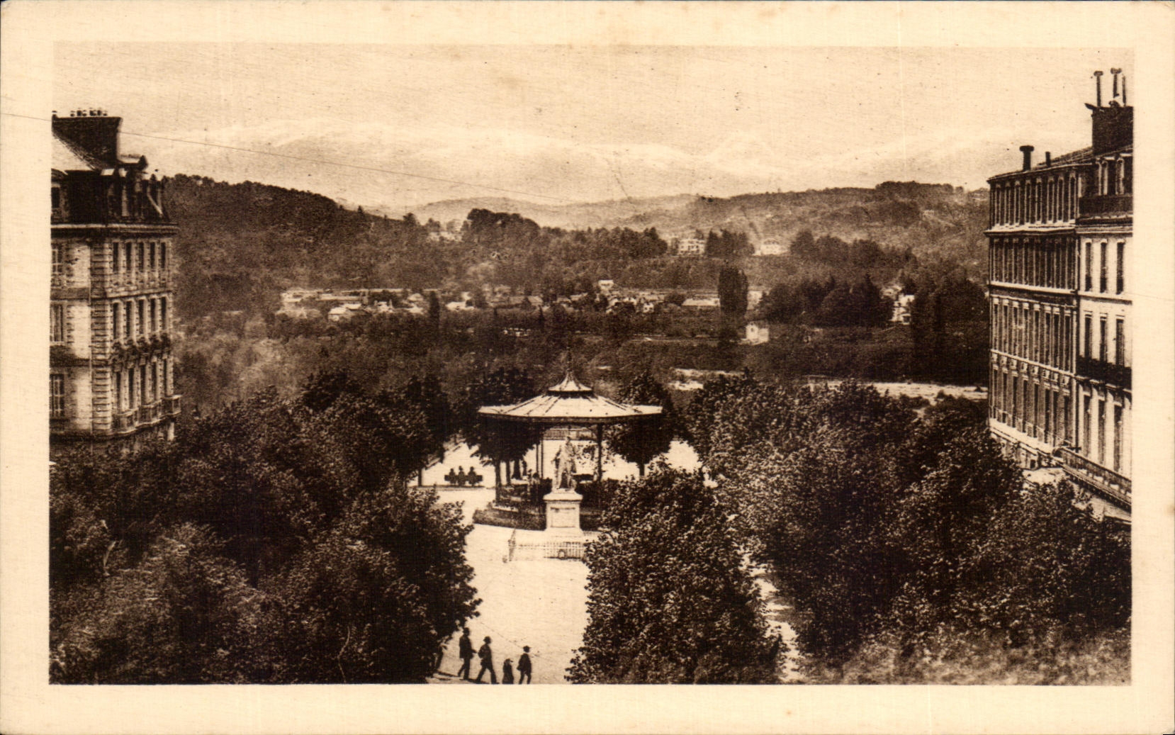 View from above CPA of the royal place and the chain
