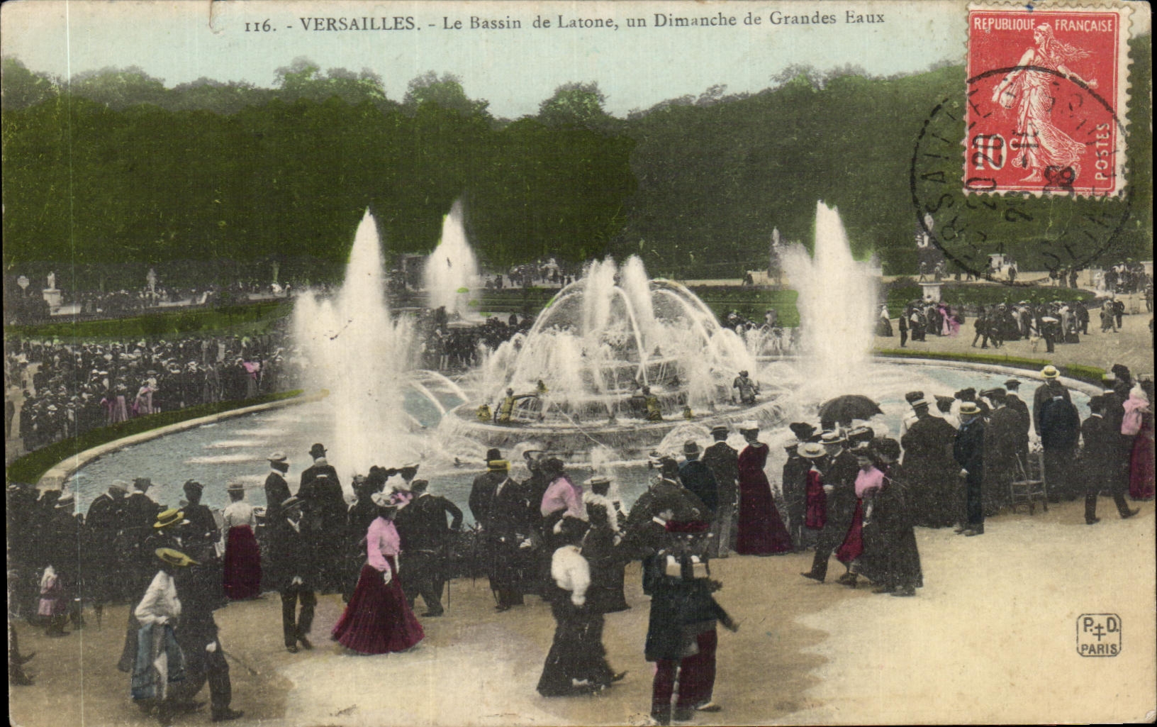 CPA Versailles Le Bassin de Latone un Dimanche de Grandes Eaux