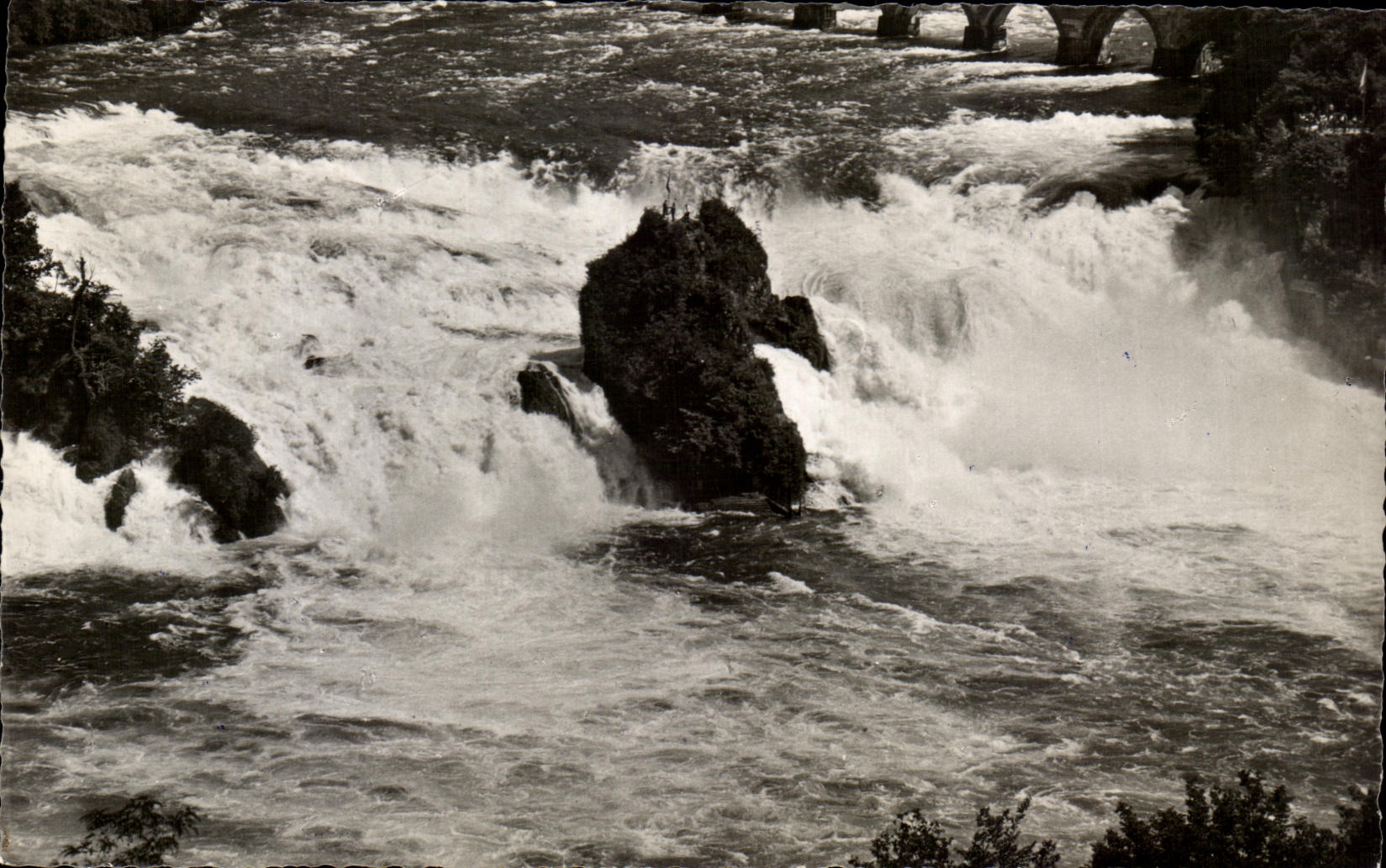 CPA Rheinfall b Neuhausen