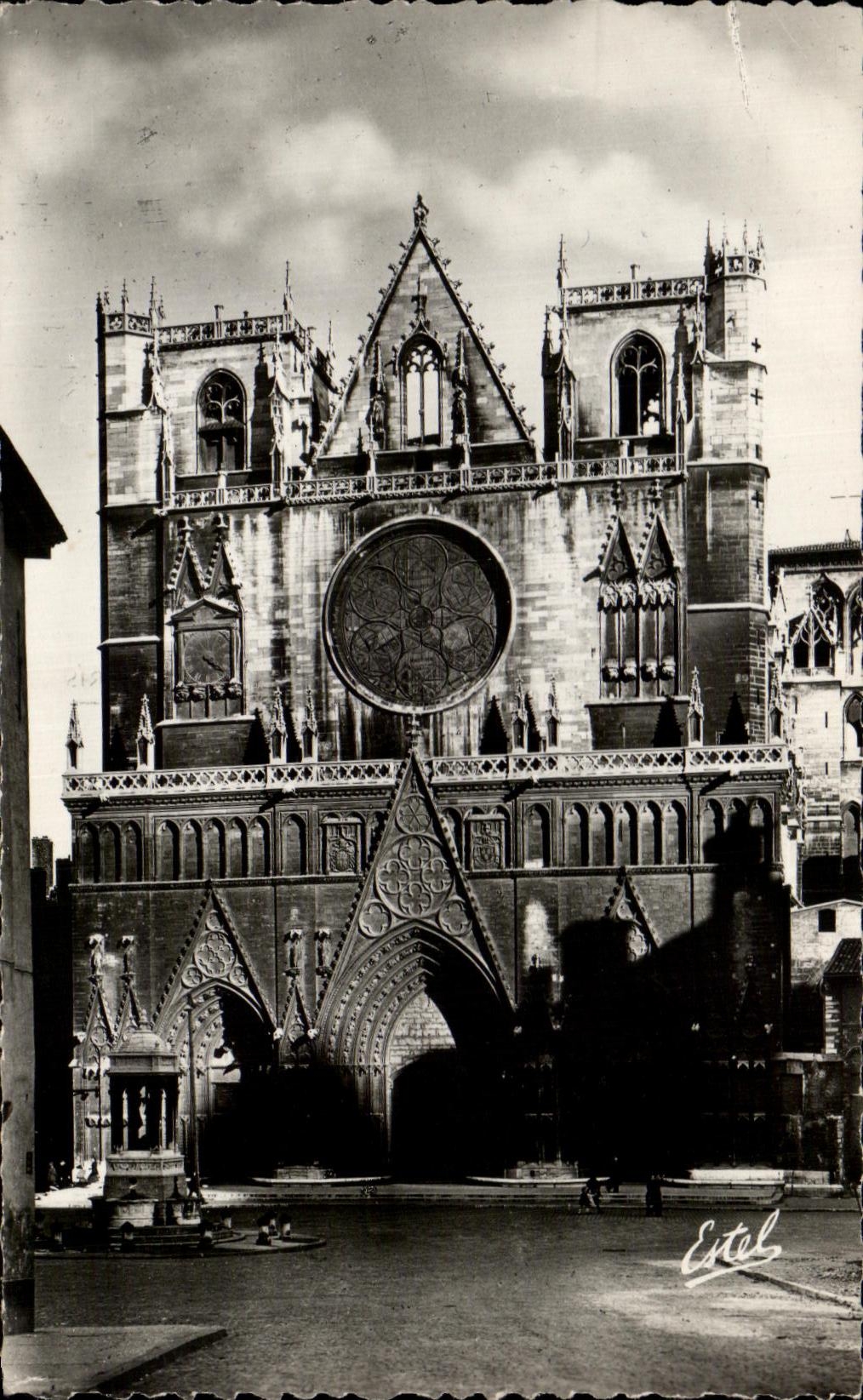 CPA Lyon Cathedral Saint Jean Saint Jean Cathedral