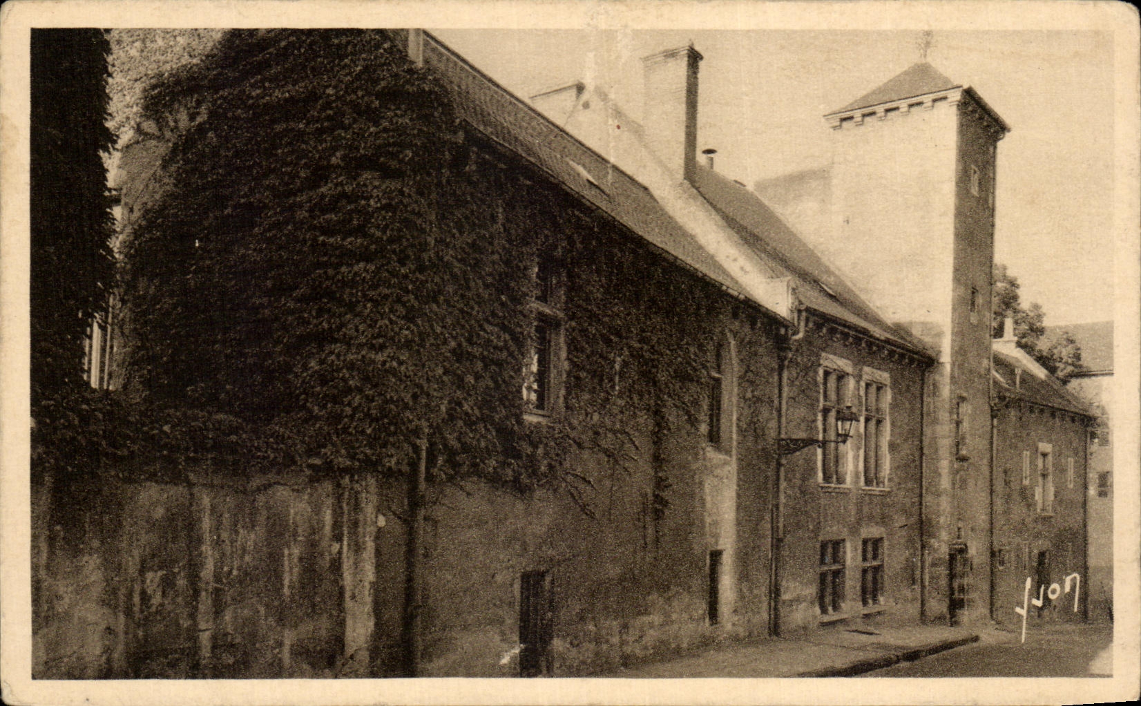 CPA Vichy Chastel France museum old house of Baillage built in 1531