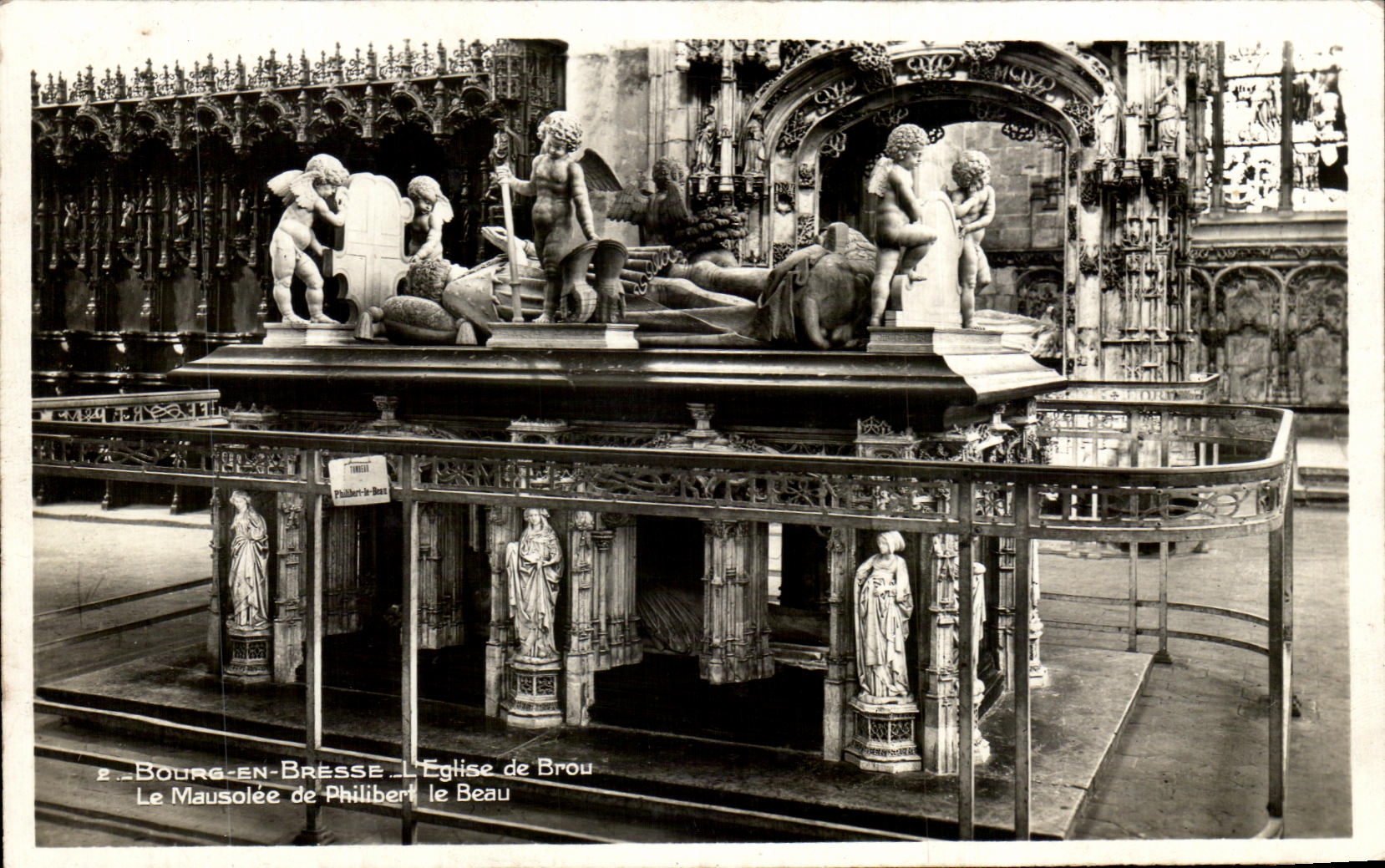 CPA Bourg en Bresse L'Eglise de Brou Le Mausolee de Philibert le Beau