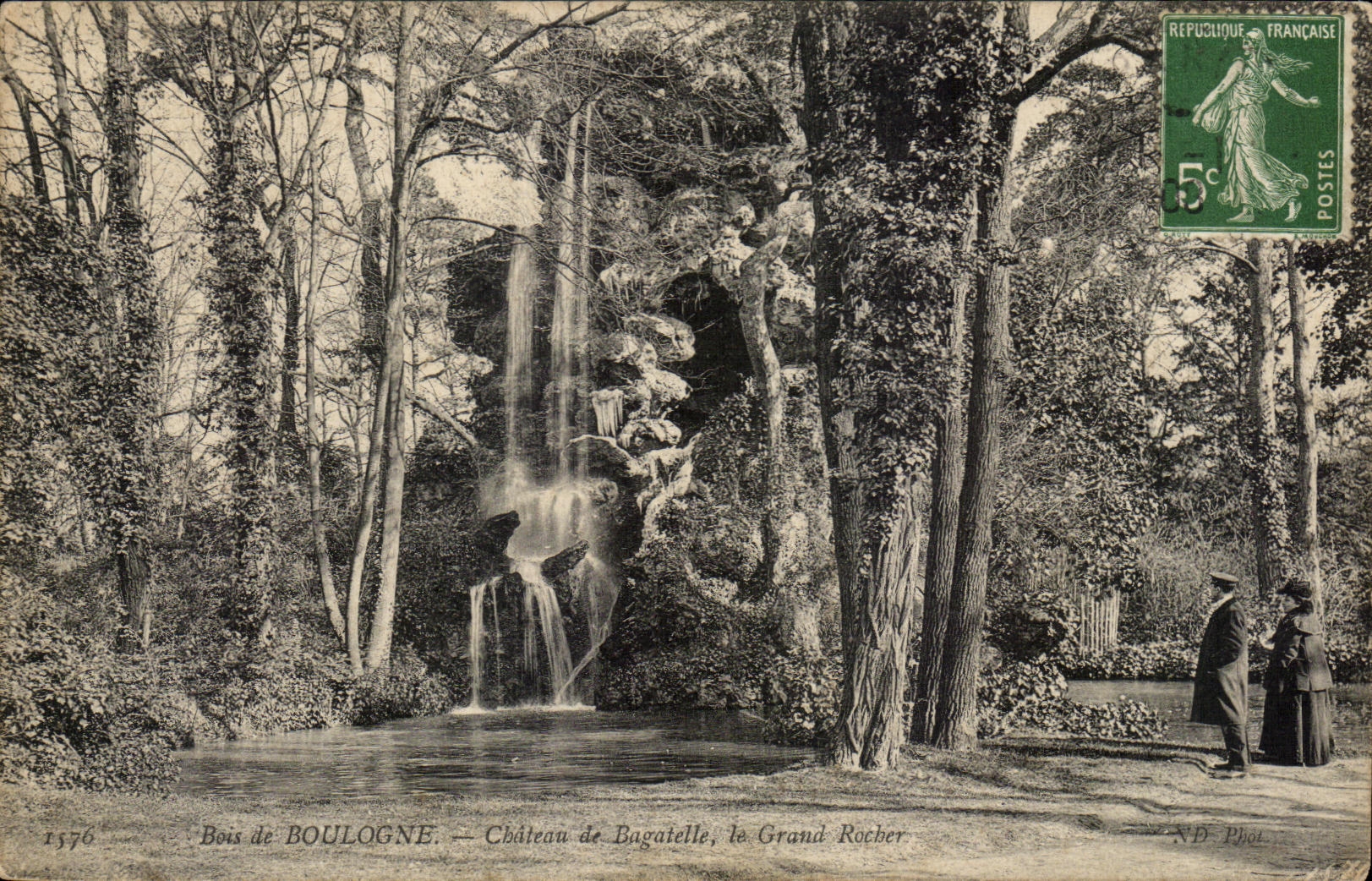 CPA Bois de Boulogne Chateau De Trifle the Large Rock