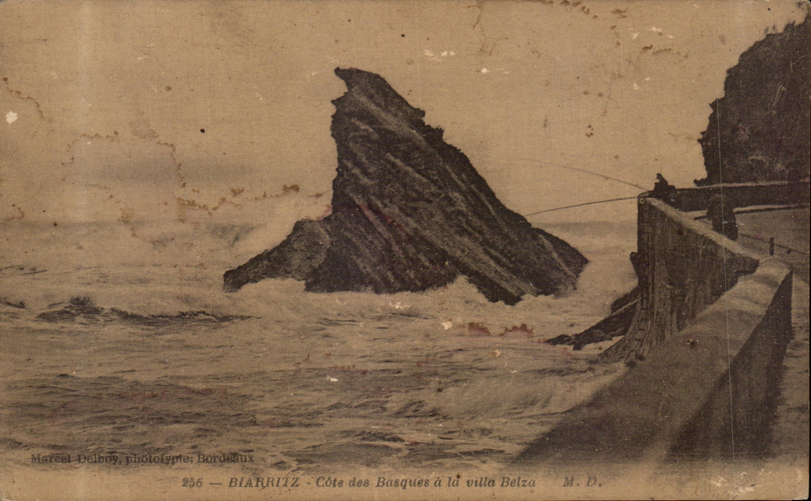 CPA Biarritz Cote Des Basques A La Villa Belza