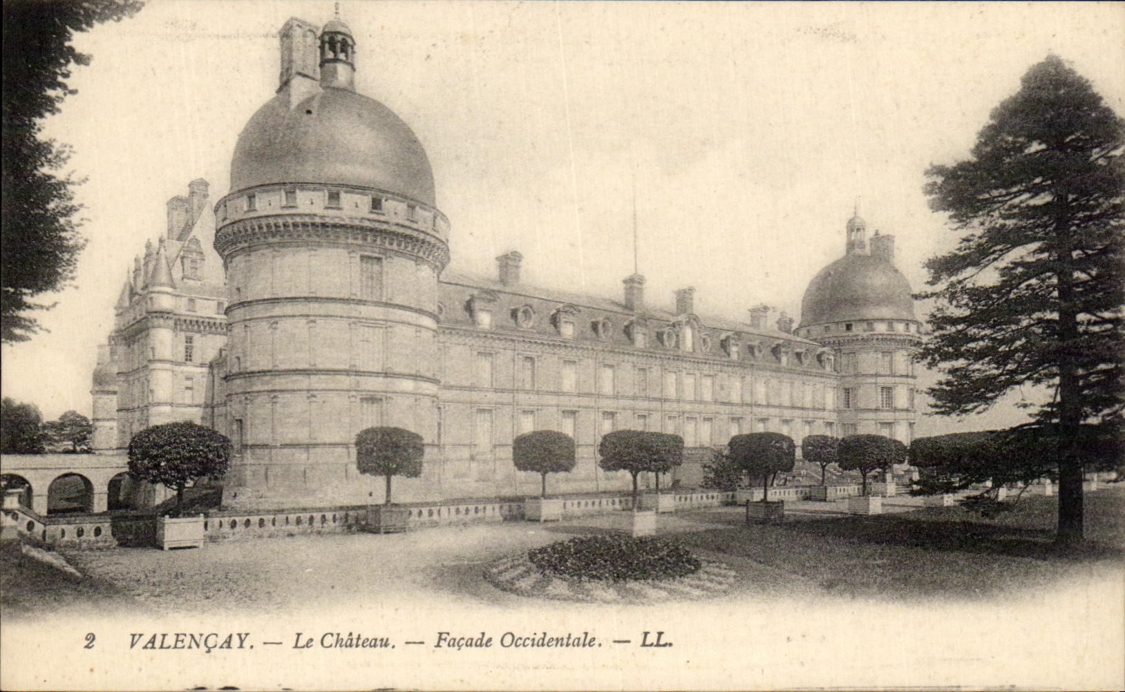 CPA Valencay Le Chateau Facade Occidentale
