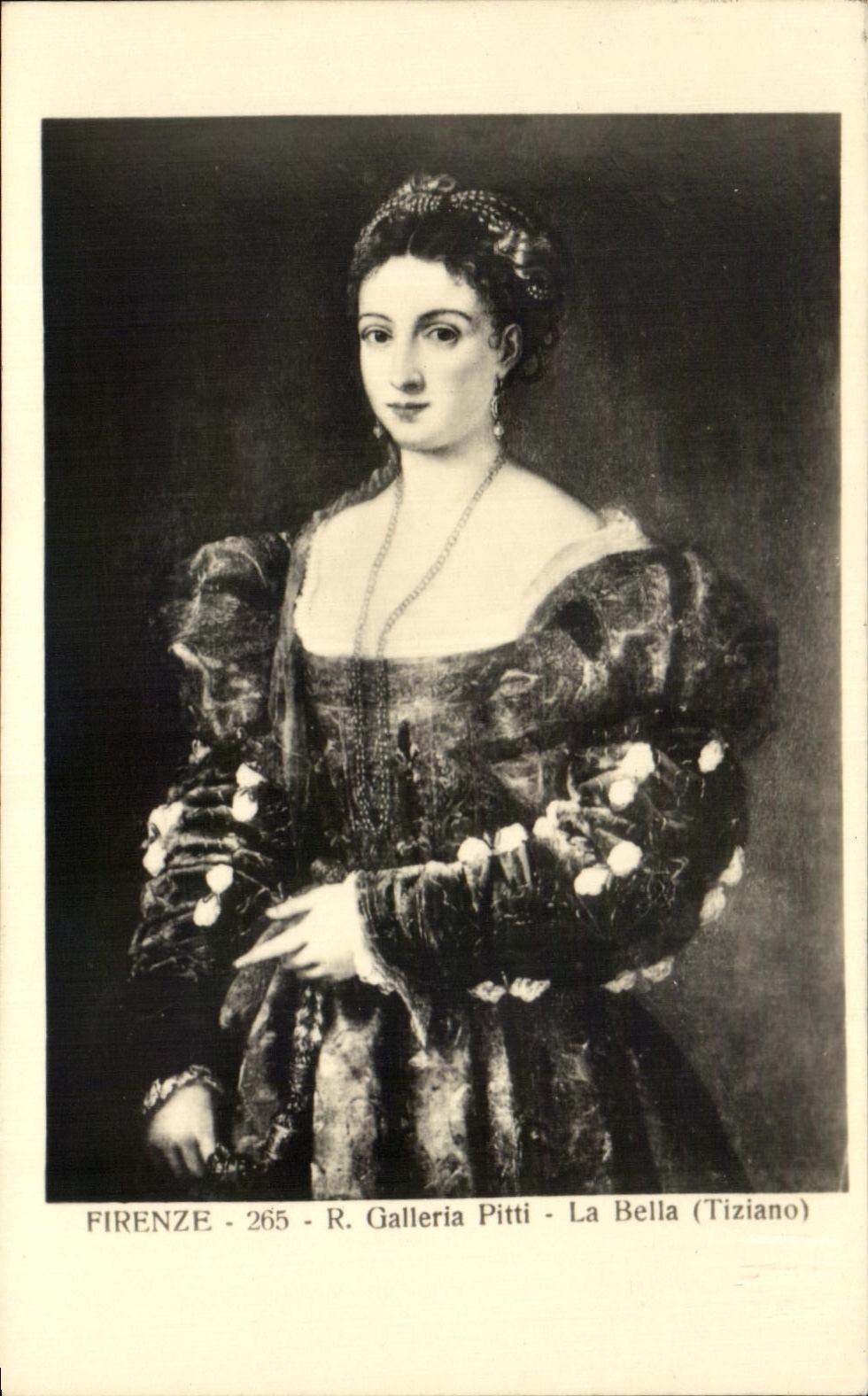 El Galleria Pitti de CPA Firenze balo el