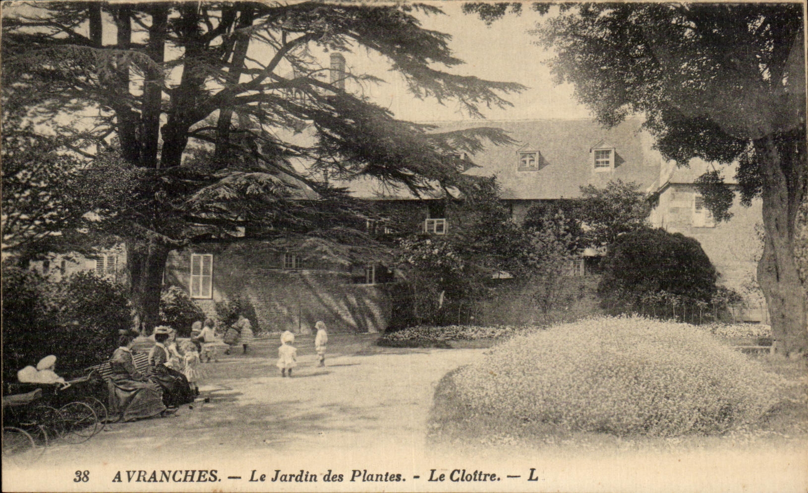CPA Avranches el jardin botanico el claustro