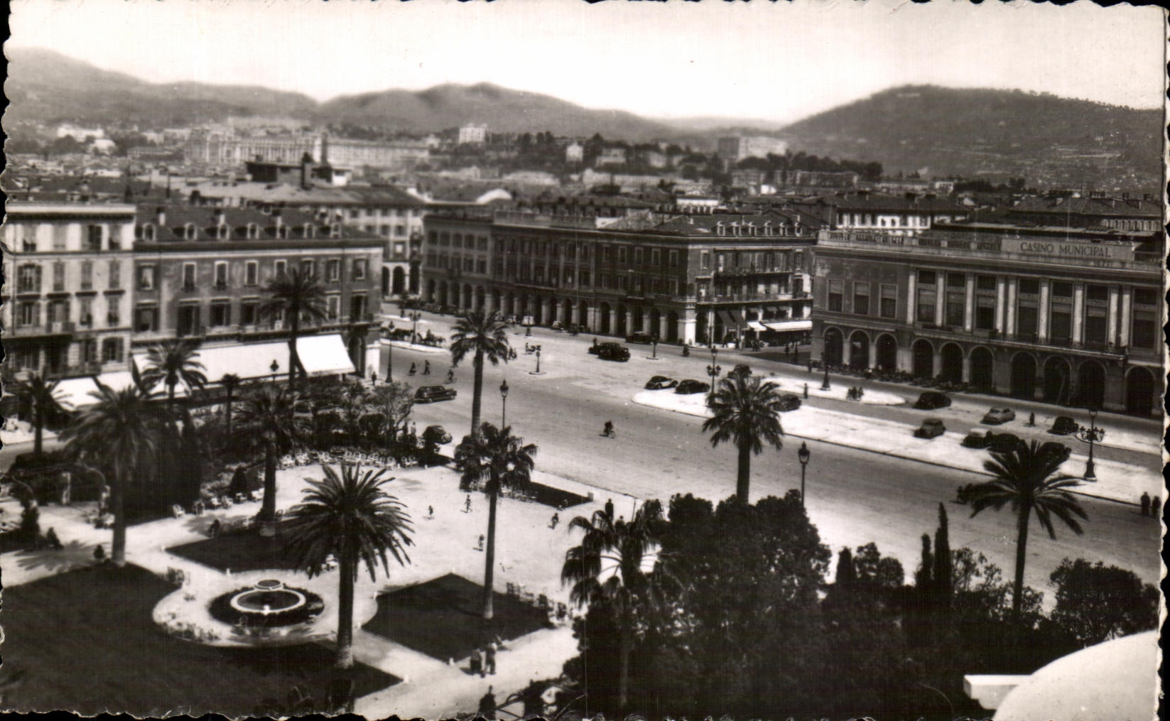 Lugares municipales Massena y Jardin Albert Niza del casino azul del corral de CPA