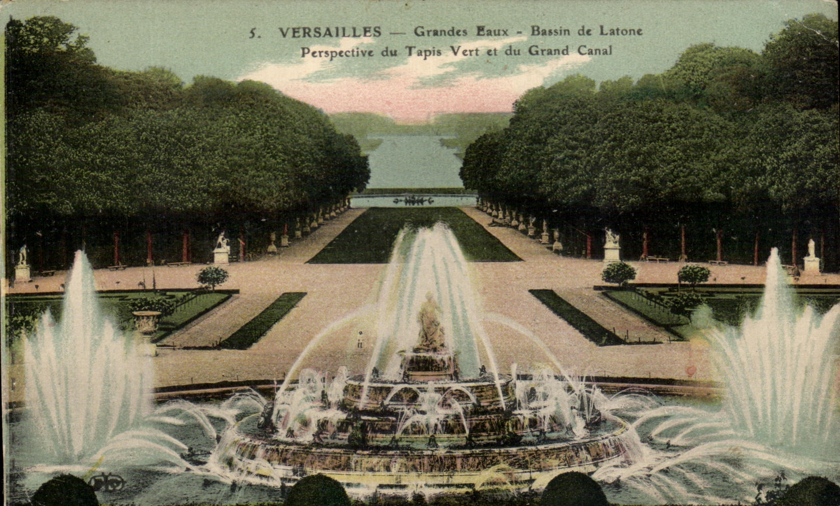 CPA Versailles Grandes Eaux Bassin De Latone Perspective Du Tapis vert et du grand canal