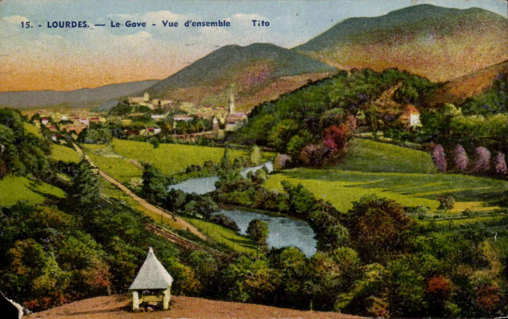 CPA Lourdes Le Gave Vue d'Ensemble