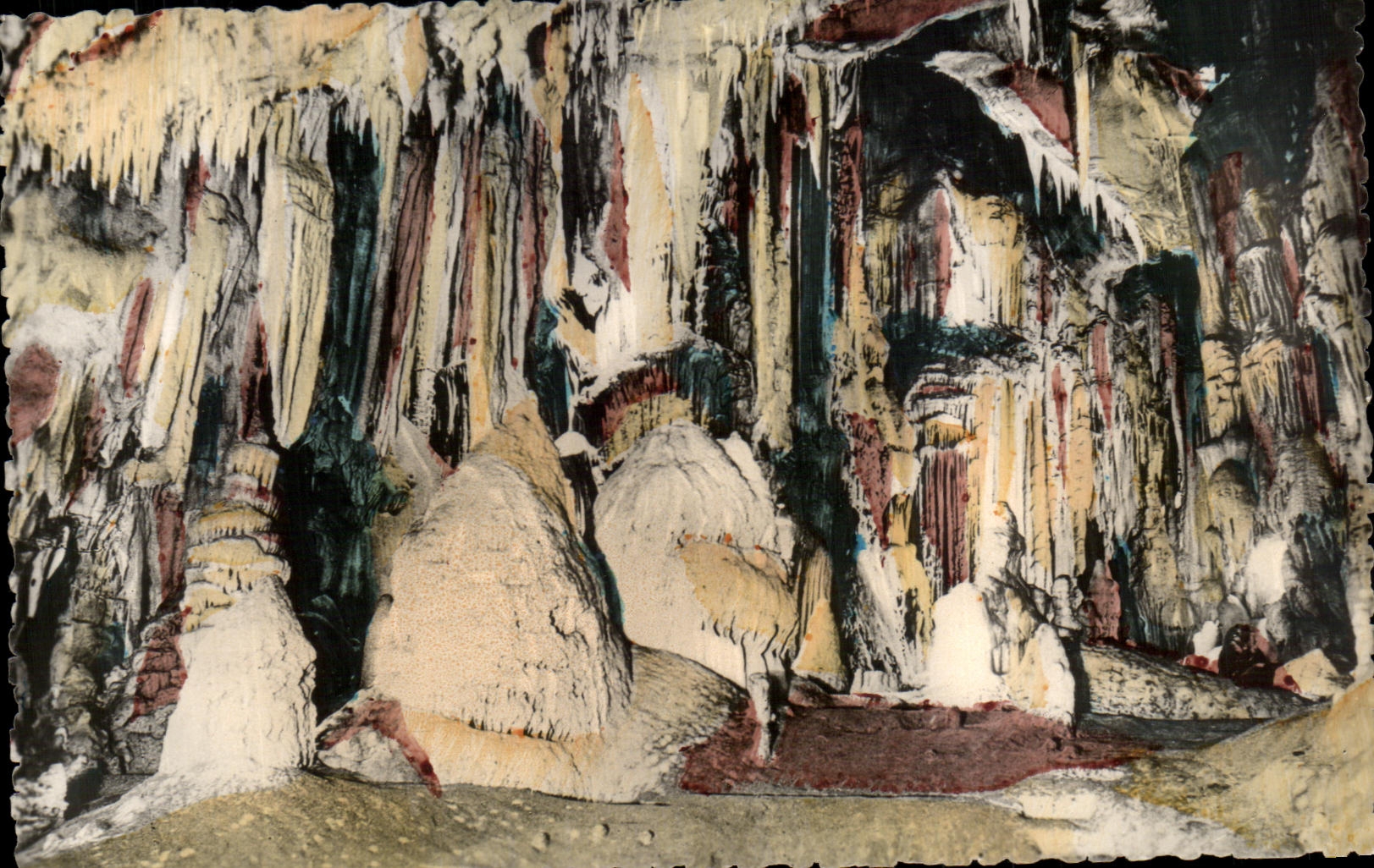 CPA Caves Of isturitz And D' Oxocelhaya Temple of Buddha