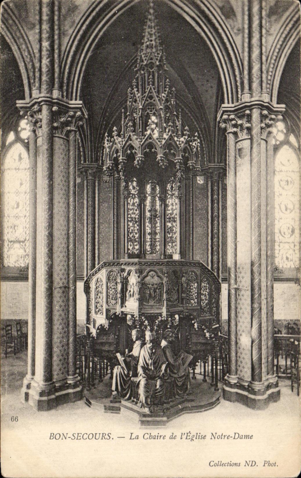 Buena ayuda de CPA el pulpito de la iglesia de Notre Dame