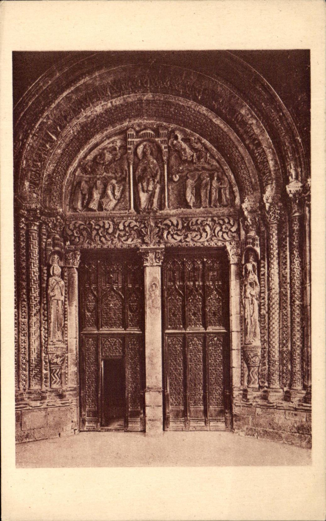 Catedral de CPA de la puerta mas situada mas al sur de Bourges