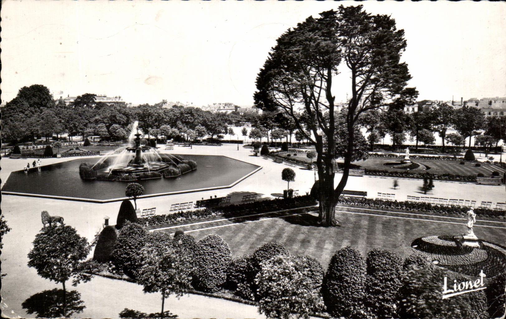 CPA Angers Le Jardin Du Mail Et Son Bassin