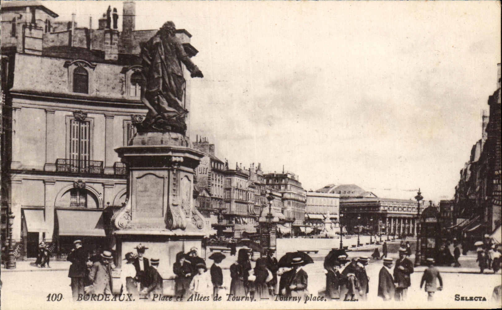 CPA Bordeaux Place et Allees de Tourny 