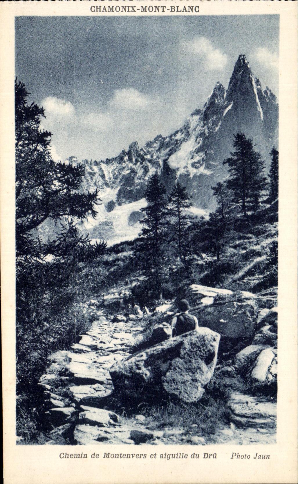 CPA Chamonix Mont Blanc Chemin de Montenvers et aiguille du Dru