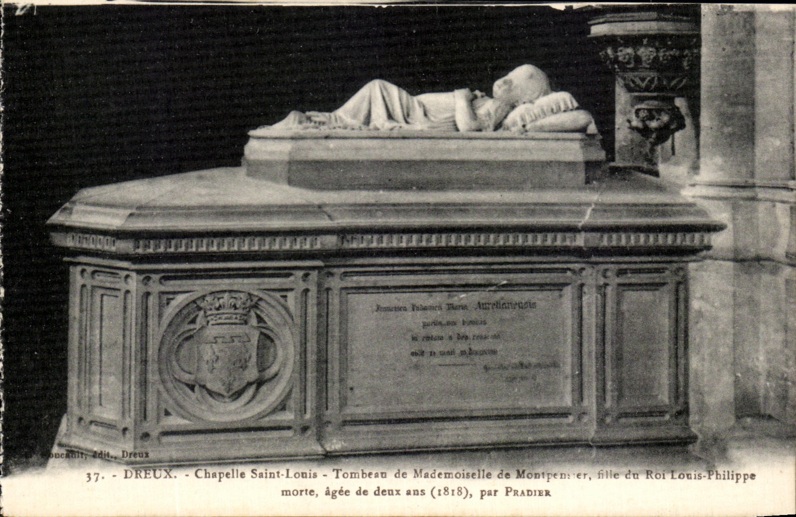 Tumba del Saint Louis de la camara acorazada de CPA Dreux de Srta de Montpensier rey Louis Felipe Pradier