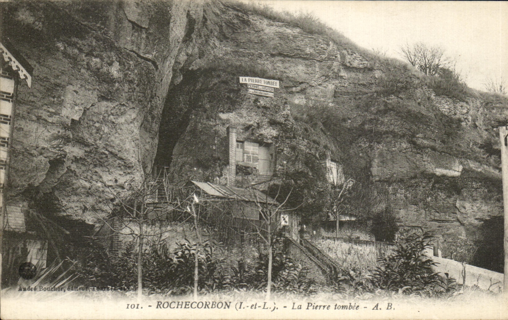 CPA Rochecorbon Pierre tombee