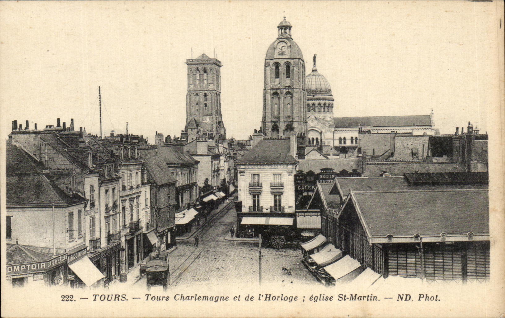 CPA Tours Tours Charlemagne and of the Clock church St Martin