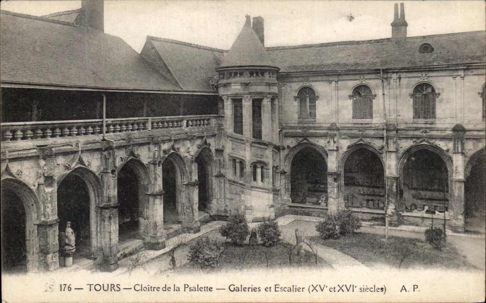 CPA Tours Cloister of Psalette Galleries and Escalier
