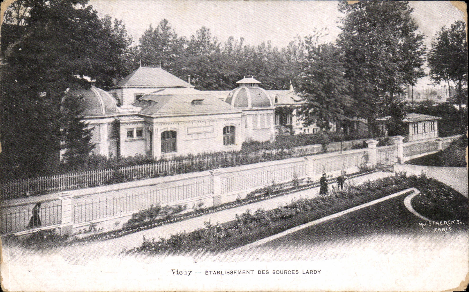 CPA Vichy Establishment Of the Lardy Sources