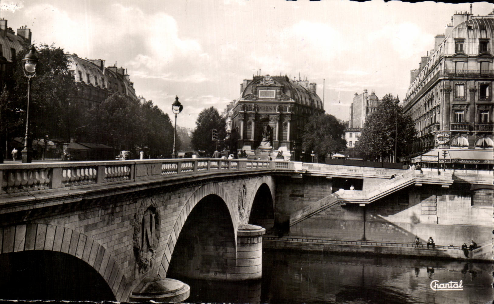 CPA Paris Places Saint Michel