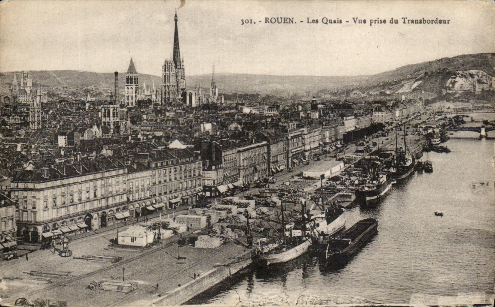 CPA Rouen Quays Seen from of the Transporter Boats