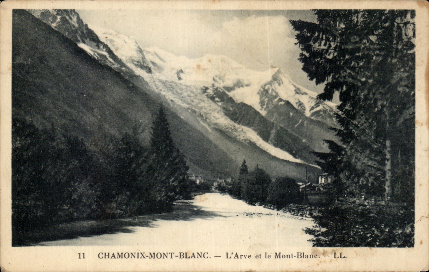 CPA Chamonix Mont Blanc L'Arve et le Mont Blanc