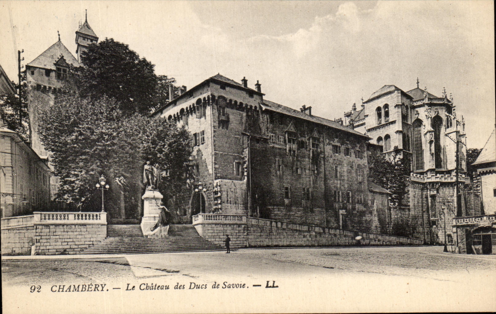 CPA Chambery La Chateau des Ducs de Savoie
