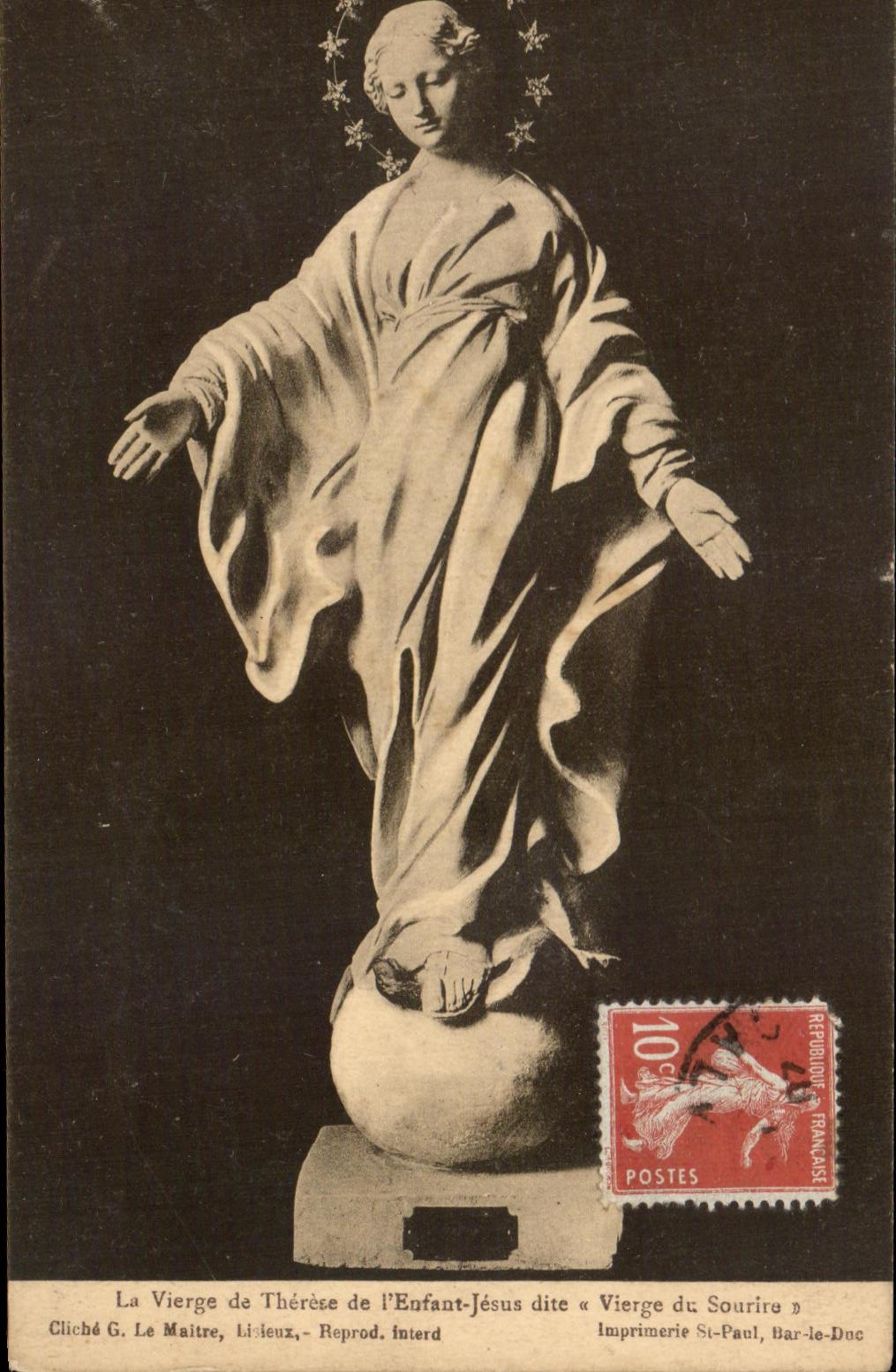 CPA La Vierge De Therese De L'Enfant Jesus Dite Vierge au sourire
