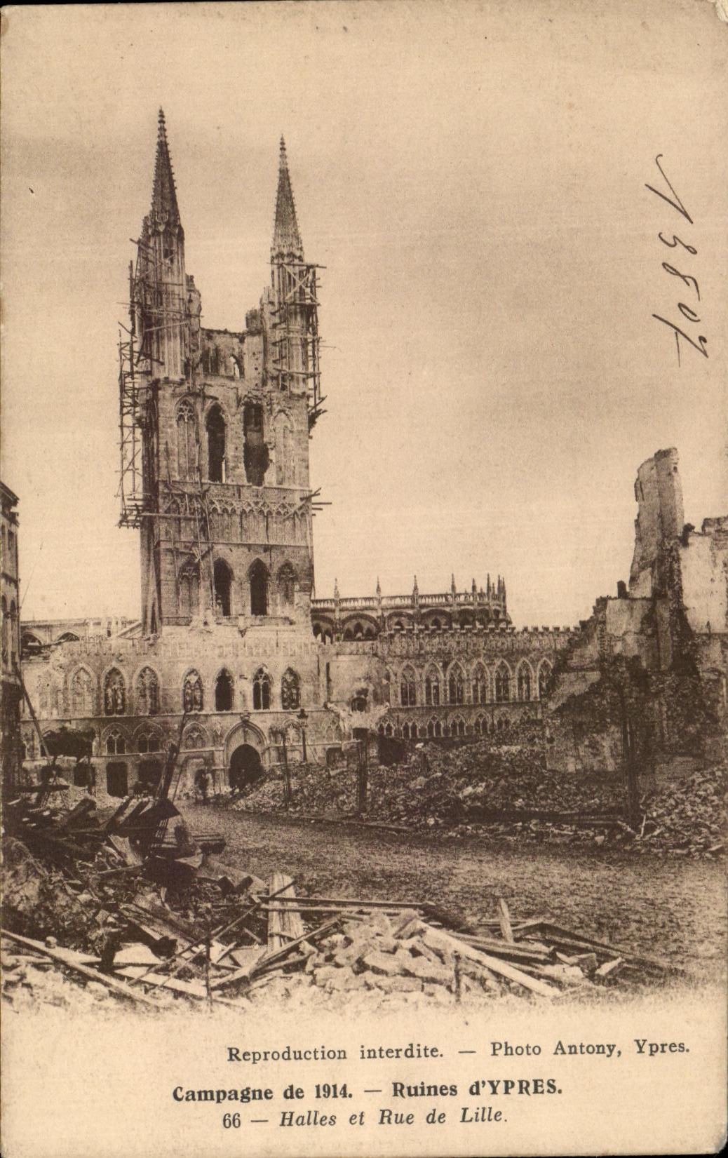 CPA Campaign Ruins of ypres Markets and street of Lille Militaria