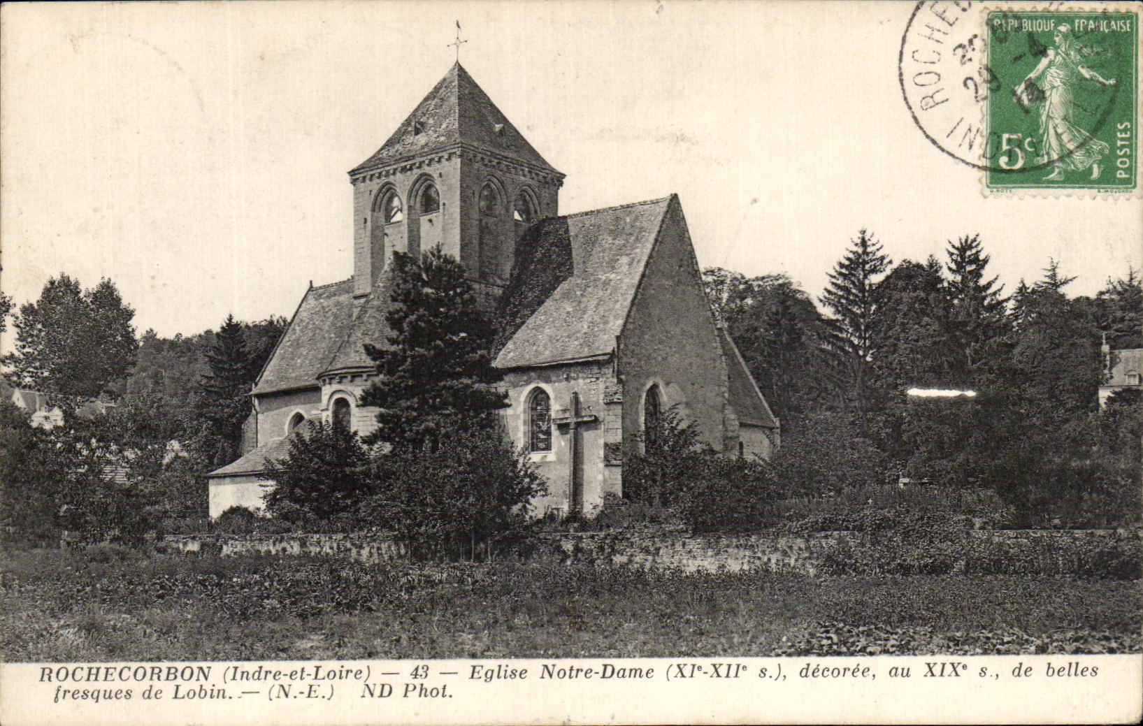 CPA Rochecorbon Eflise Notre Dame decoree or of beautiful resques of Lobin